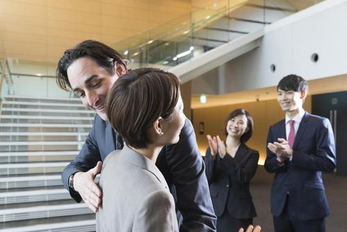 日本の挨拶の習慣と起源。その他各国の挨拶は？_記事内4.jpg