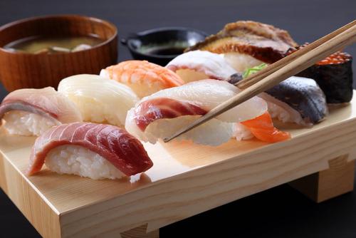 日本文化としての寿司の定義や歴史とは？寿司を食べる際の礼儀やマナーも解説_サブ1.jpeg